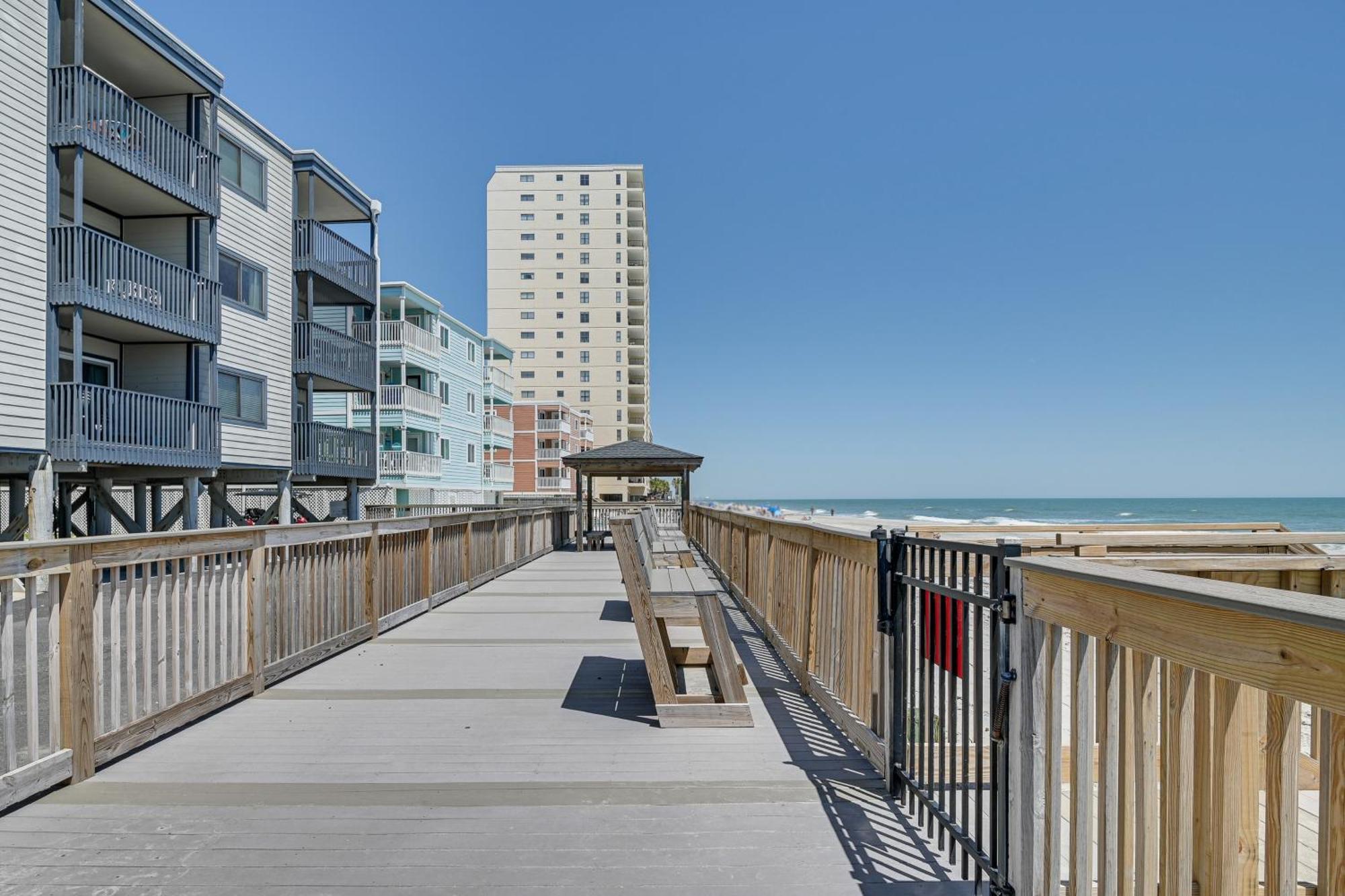 Coastal Condo On Beach With Community Pool Access! Myrtle Beach Exterior photo